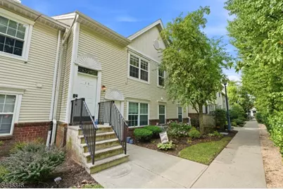 50 Pine St #6i2, Montclair, NJ 07042 - Photo 1