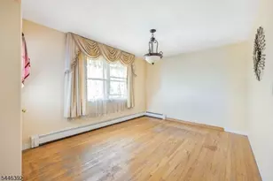 261 10th St, Palisades Park, NJ 07650 - Photo 7