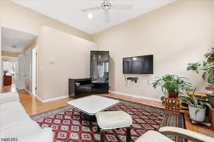246 Long Meadow Rd, Bedminster Township, NJ 07921 - Photo 11