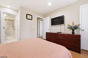 246 Long Meadow Rd, Bedminster Township, NJ 07921 - Photo 19