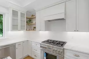 752 Valley Rd, Long Hill Township, NJ 07933 - Photo 21