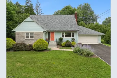70 Kingwood Dr, Little Falls Township, NJ 07424 - Photo 3