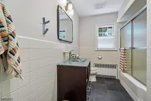 70 Kingwood Dr, Little Falls Township, NJ 07424 - Photo 25