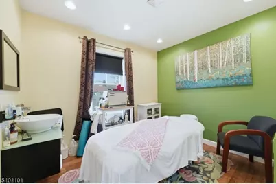 2932 Vauxhall Rd, Union Township, NJ 07088 - Photo 11