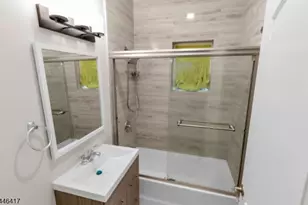 87 N 19th St, East Orange, NJ 07017 - Photo 11