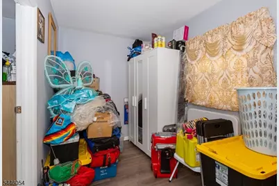 83 Westminster Pl, Garfield, NJ 07026 - Photo 33