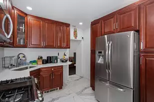 83 Westminster Pl, Garfield, NJ 07026 - Photo 9