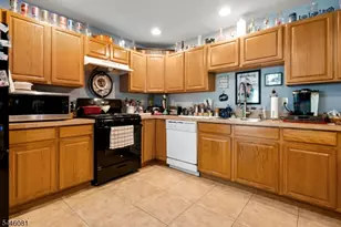 21 Stone Hill Rd, Hardyston Township, NJ 07419 - Photo 3