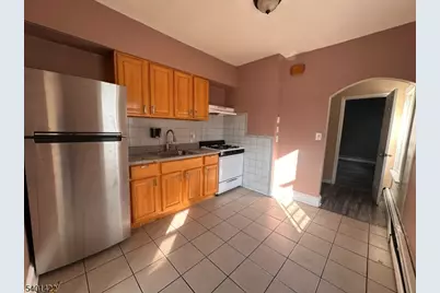 748 Trumbull St #2, Elizabeth, NJ 07201 - Photo 3