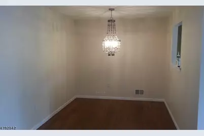 36 Mindy Dr, Franklin Township, NJ 08873 - Photo 5