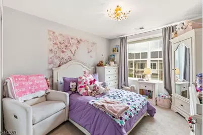 18 Bahr Cir, Verona, NJ 07044 - Photo 13