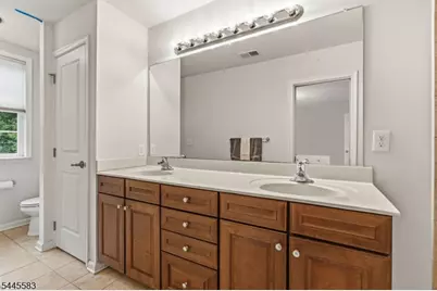 18 Bahr Cir, Verona, NJ 07044 - Photo 19