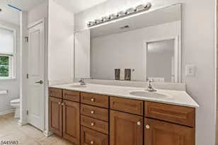 18 Bahr Cir, Verona, NJ 07044 - Photo 19