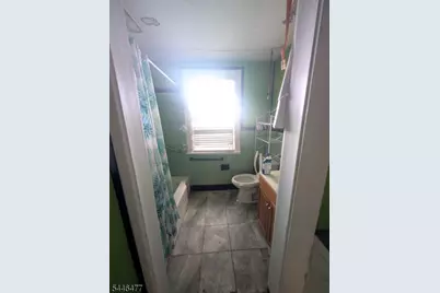 117 Carnegie Ave, East Orange, NJ 07018 - Photo 5