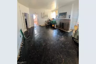 117 Carnegie Ave, East Orange, NJ 07018 - Photo 3