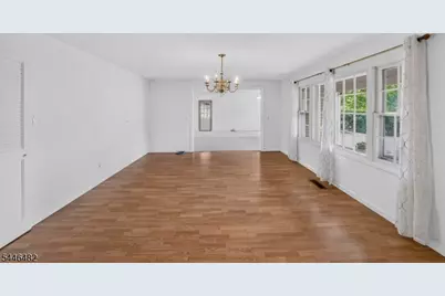 6 Concord Dr, Franklin Township, NJ 08873 - Photo 5