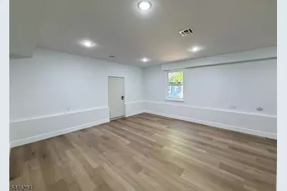 93 Melville Pl, Irvington, NJ 07111 - Photo 25