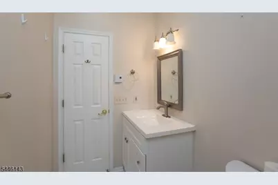 81 Overlook Dr, Union Township, NJ 08809 - Photo 21