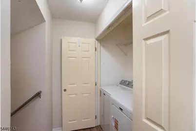 81 Overlook Dr, Union Township, NJ 08809 - Photo 11