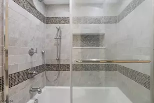 308 Federal Hill Rd, Pompton Lakes, NJ 07442 - Photo 13