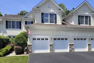 92 Mackenzie Ln, Denville, NJ 07834 - Photo 1