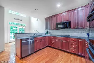 92 Mackenzie Ln, Denville Twp., NJ 07834 - Photo 9