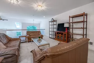 92 Mackenzie Ln, Denville Twp., NJ 07834 - Photo 15