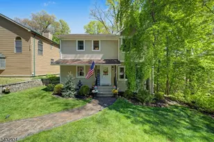 10 South Pkwy, Jefferson Township, NJ 07885 - Photo 3