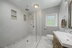 10 South Pkwy, Jefferson Township, NJ 07885 - Photo 17