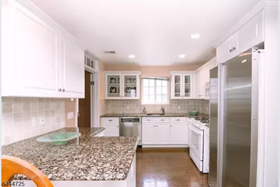 6 Whispering Way W, Berkeley Heights Township, NJ 07922 - Photo 15