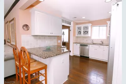 6 Whispering Way W #6, Berkeley Heights Township, NJ 07922 - Photo 3