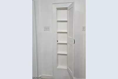 27 Cleveland Ave, Newark, NJ 07106 - Photo 13