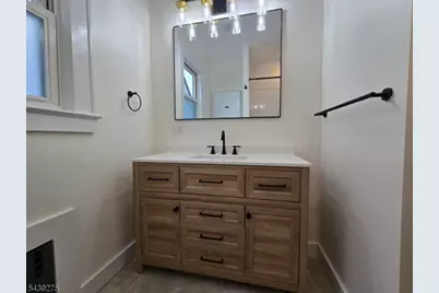 27 Cleveland Ave, Newark, NJ 07106 - Photo 1