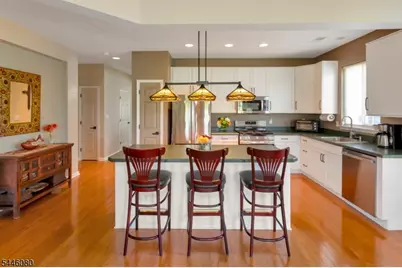 46 Kensington Cir, White Township, NJ 07823 - Photo 11