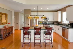 46 Kensington Cir, White Township, NJ 07823 - Photo 11