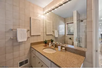 131 S Highwood Ave, Glen Rock, NJ 07452 - Photo 29