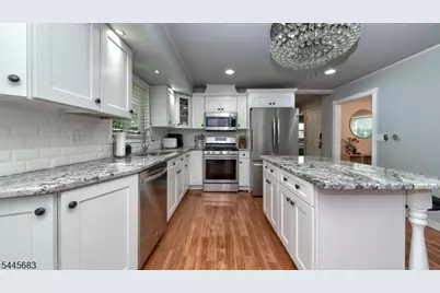 28 Ferndale Rd, Wayne, NJ 07470 - Photo 9