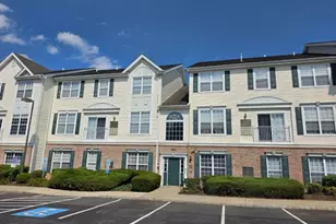 77 Limerick Ln, Lopatcong Township, NJ 08865 - Photo 1