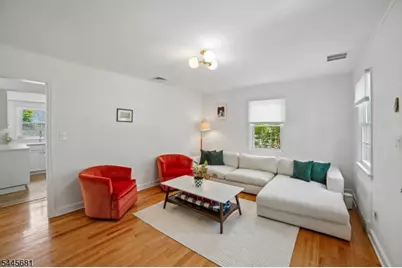 37 Knollwood Ave, Madison, NJ 07940 - Photo 3