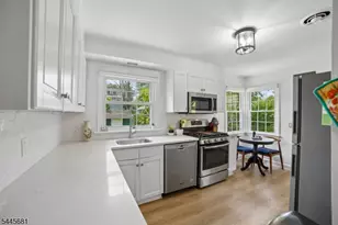 37 Knollwood Ave, Madison, NJ 07940 - Photo 5