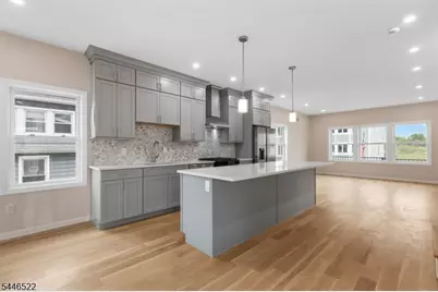 95 Seabreeze Ave, Middletown, NJ 07748 - Photo 9