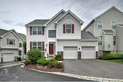 150 Sowers Dr, Mount Olive, NJ 07840 - Photo 1