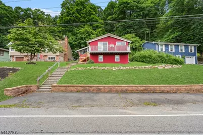 106 Seneca Lake Rd, Sparta Township, NJ 07871 - Photo 1