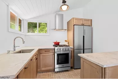 106 Seneca Lake Rd, Sparta Township, NJ 07871 - Photo 13