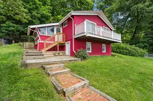 106 Seneca Lake Rd, Sparta Township, NJ 07871 - Photo 3