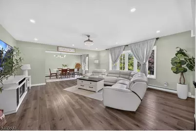 14 Meadow Ln, Vernon Twp., NJ 07462 - Photo 9