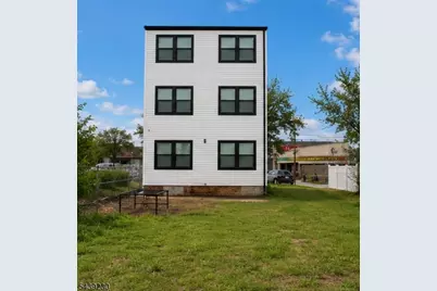 10 Bruen Ave, Irvington, NJ 07111 - Photo 3