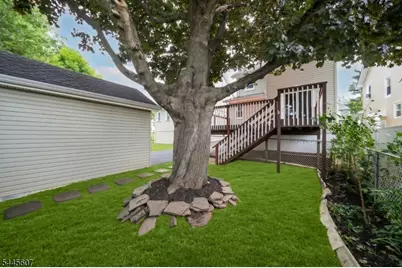 1046 Falls Ter, Union Township, NJ 07083 - Photo 29