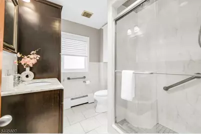 1046 Falls Ter, Union Township, NJ 07083 - Photo 17