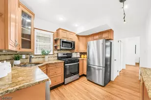 1046 Falls Terrace, Union Township, NJ 07083 - Photo 11